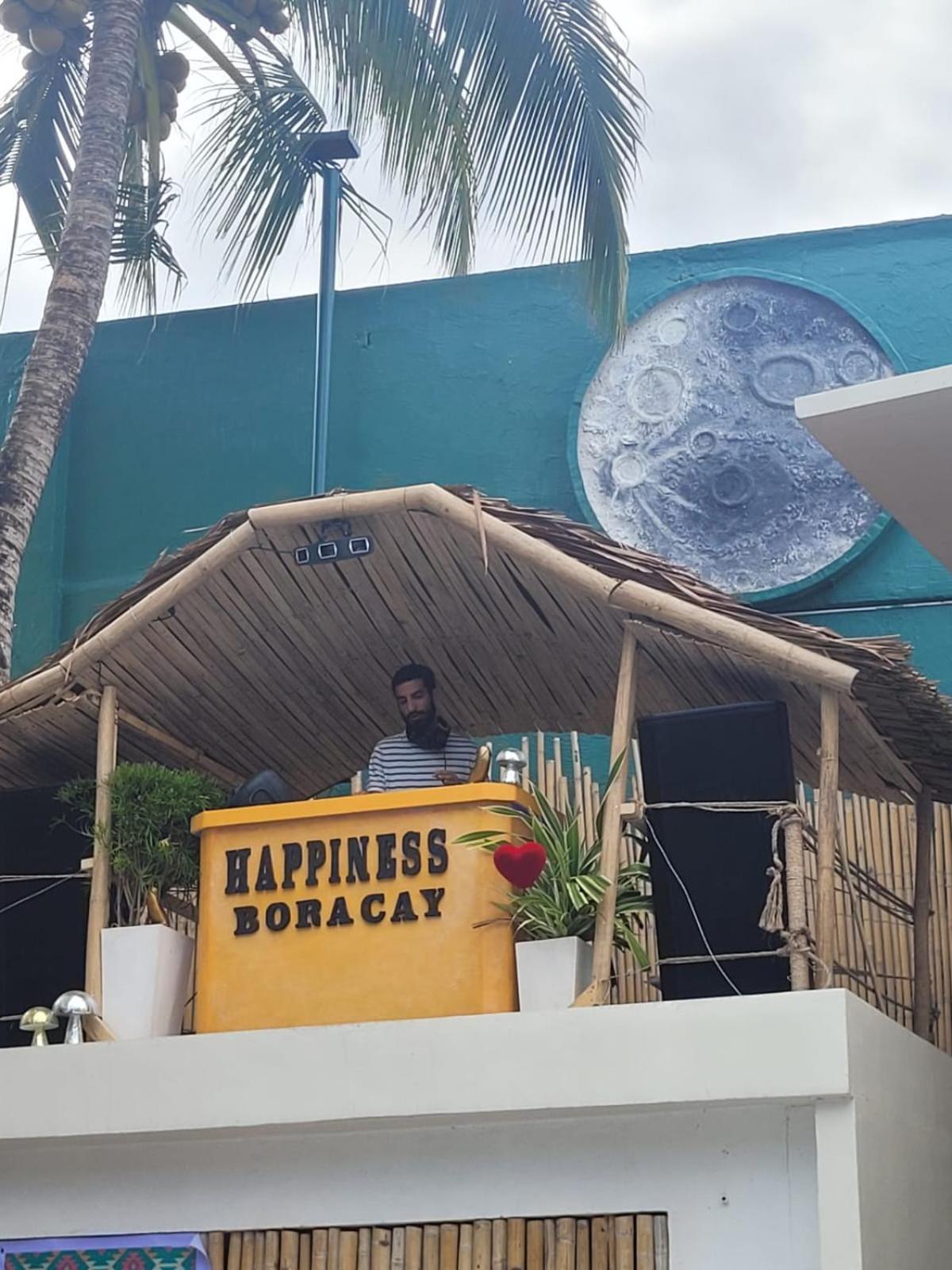 Happiness Hostel Boracay Balabag  Εξωτερικό φωτογραφία